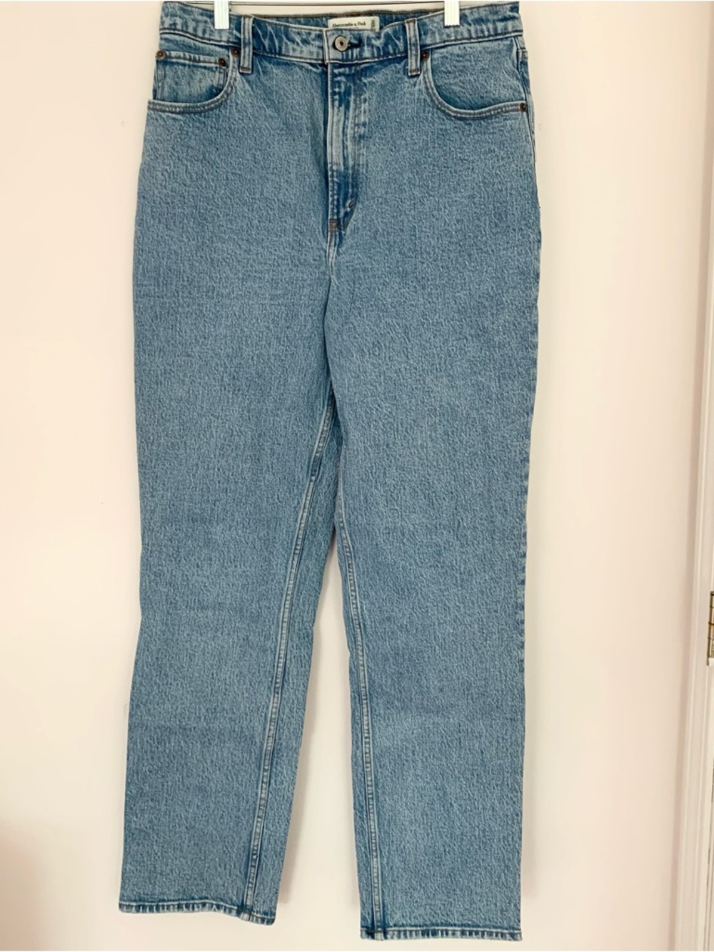 Abercrombie and Fitch The 90s Straight Ultra High Rise